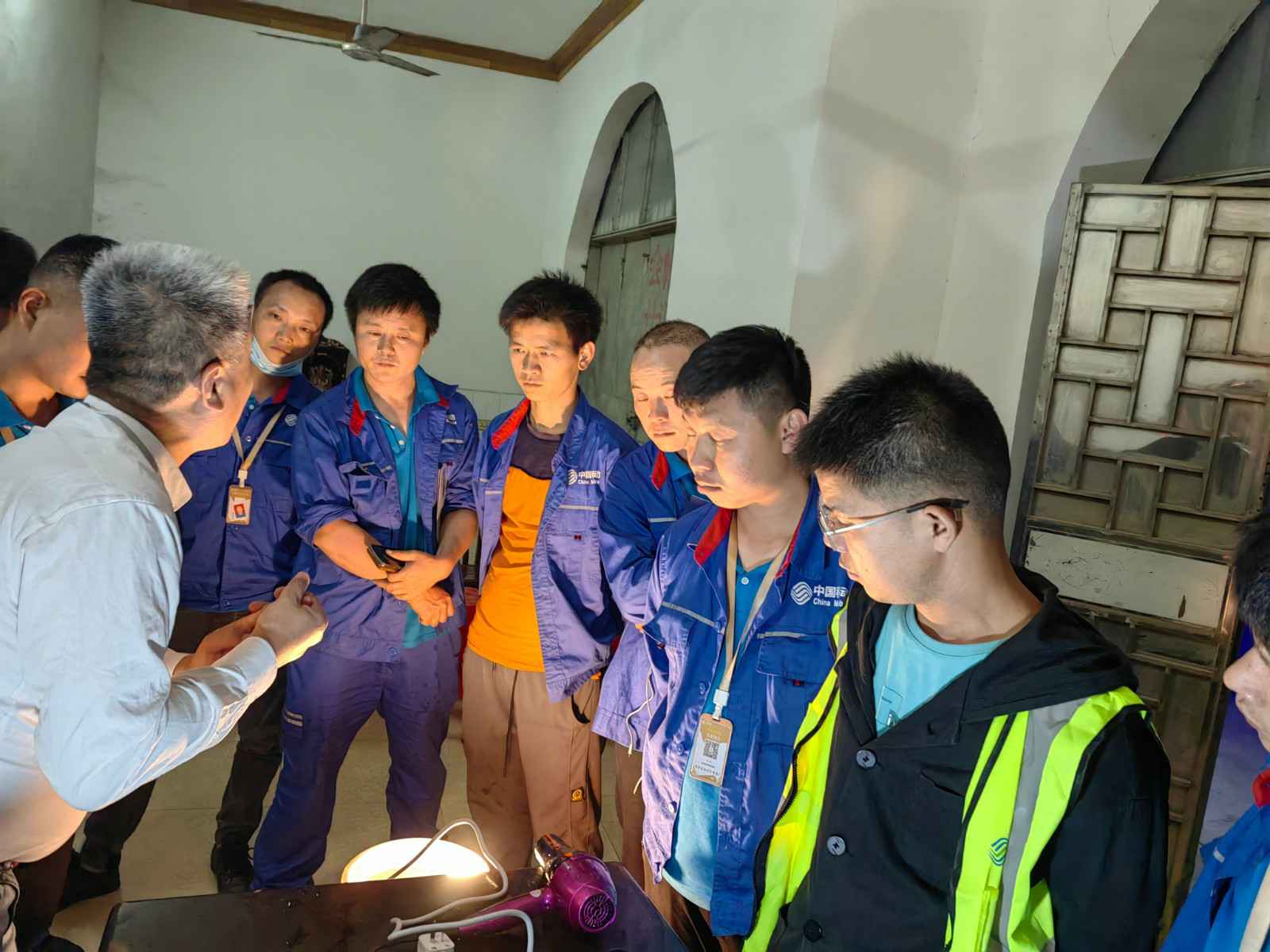 重庆翰林电子合同服务有限公司为中移铁通有限公司安全用电培训